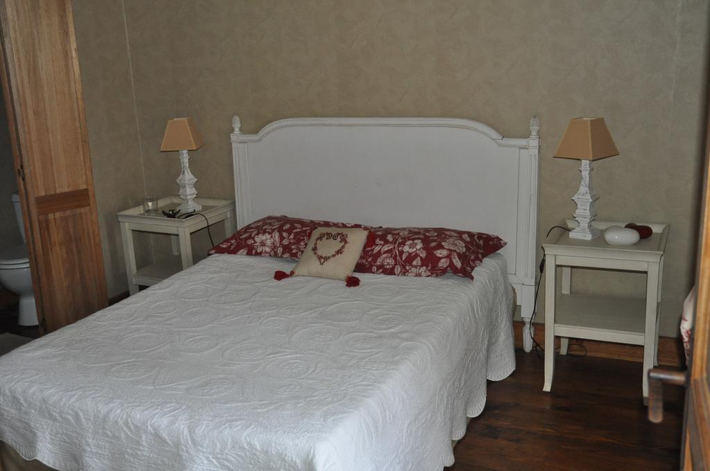 Moulin De Morance Bed & Breakfast Ecommoy Екстериор снимка